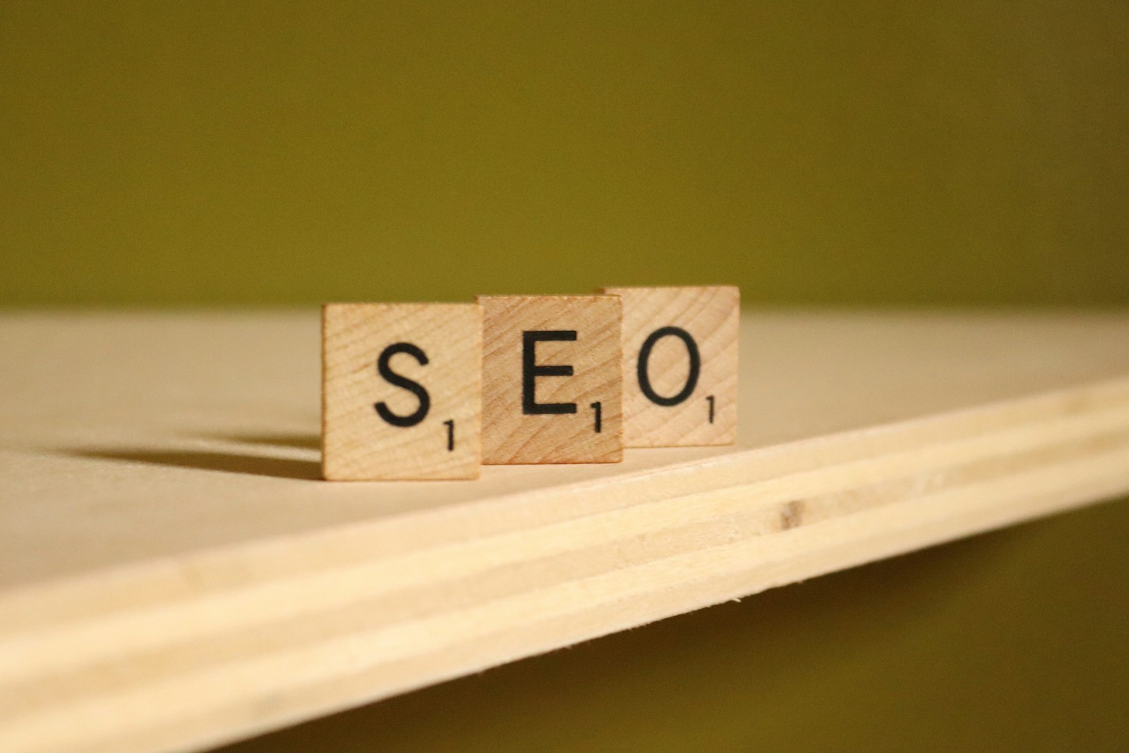 SEO:n kolme osa-aluetta: tekninen SEO, sisältö ja auktoriteetti